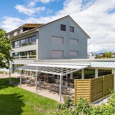 Rapperswil-Jona Youth Hostel Bagian luar foto
