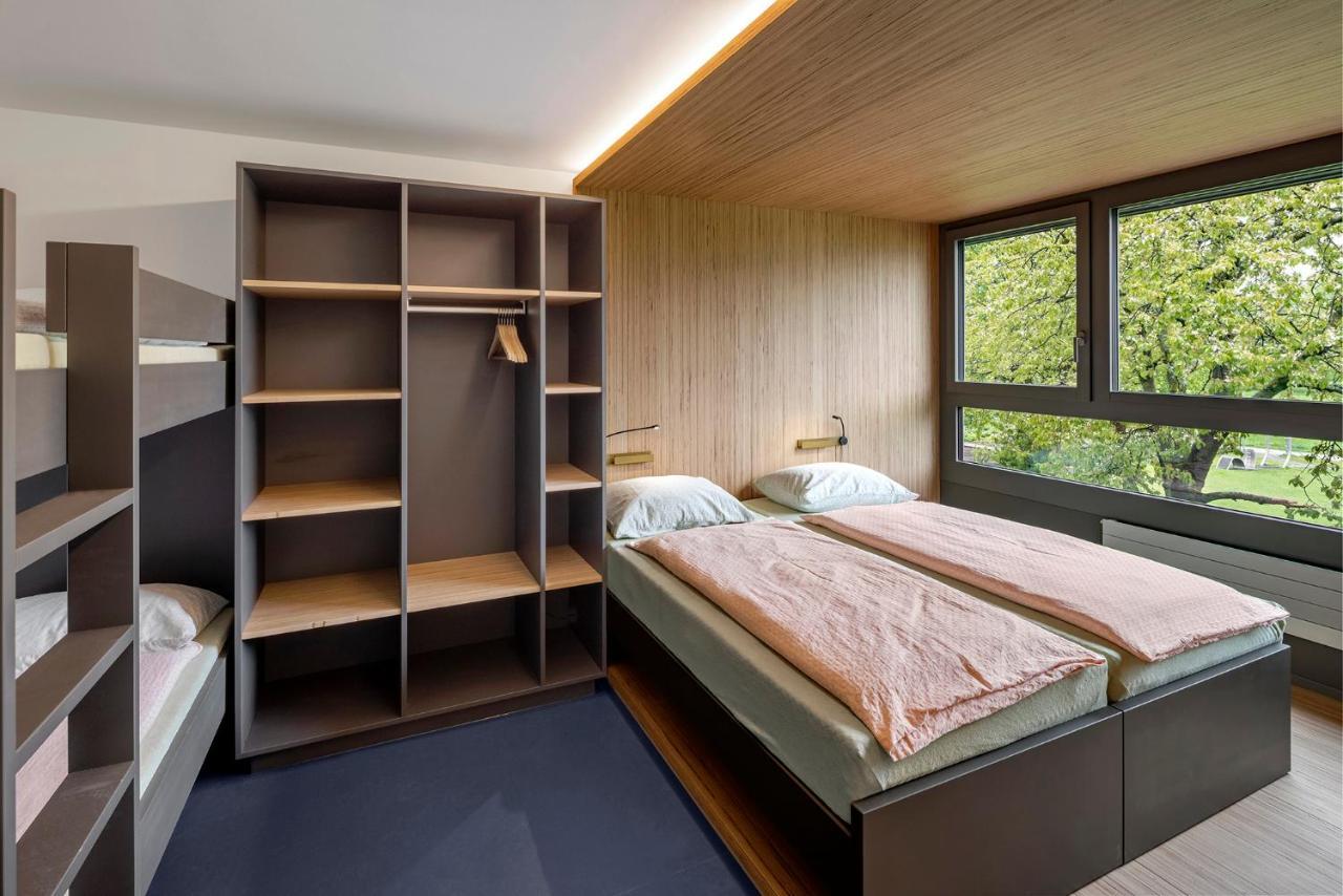 Rapperswil-Jona Youth Hostel Bagian luar foto