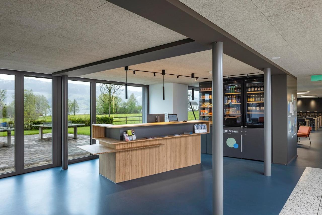 Rapperswil-Jona Youth Hostel Bagian luar foto