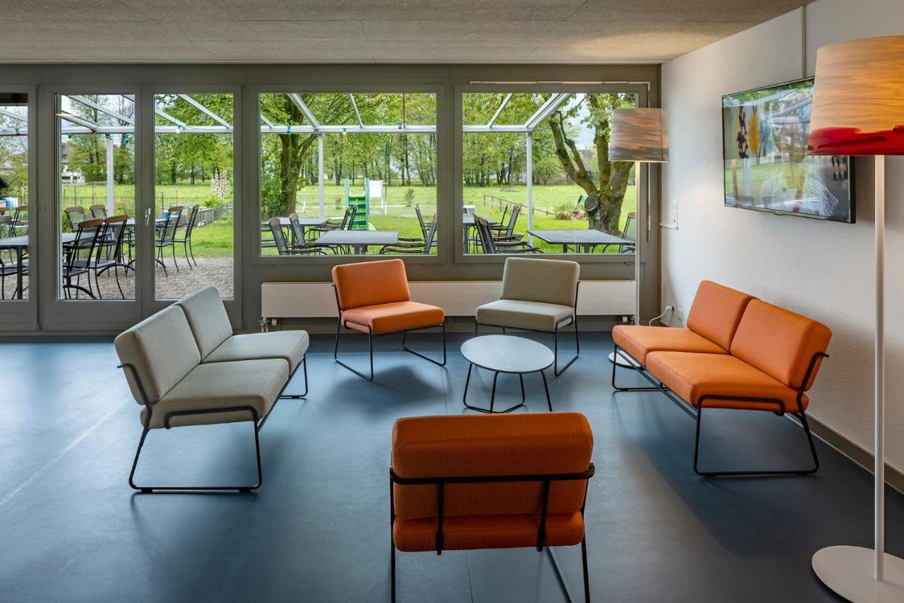 Rapperswil-Jona Youth Hostel Bagian luar foto