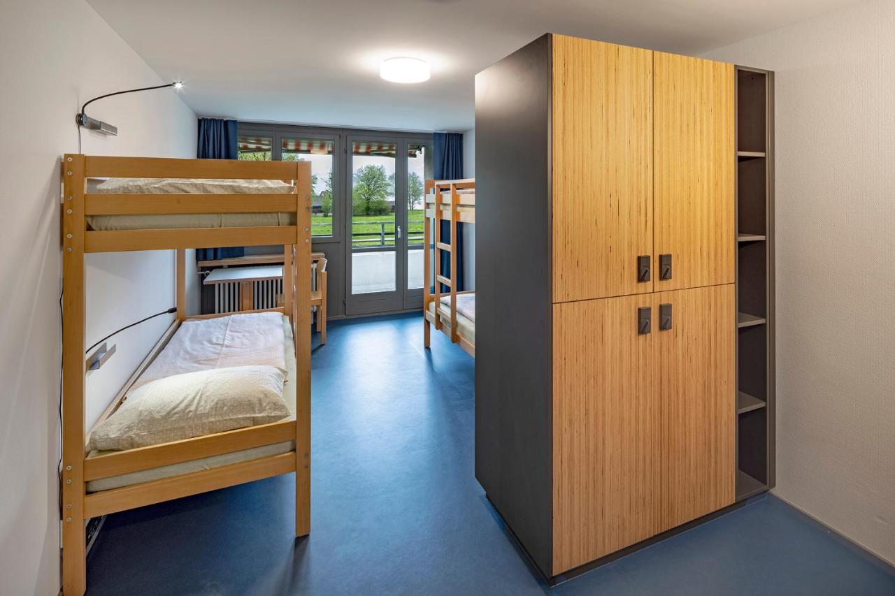 Rapperswil-Jona Youth Hostel Bagian luar foto