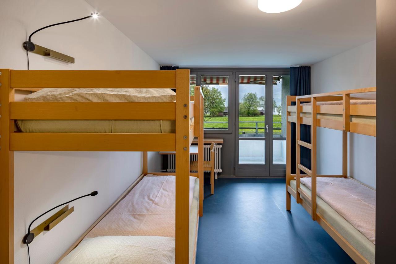 Rapperswil-Jona Youth Hostel Bagian luar foto